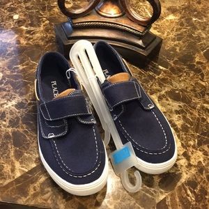 Boys shoes size 5